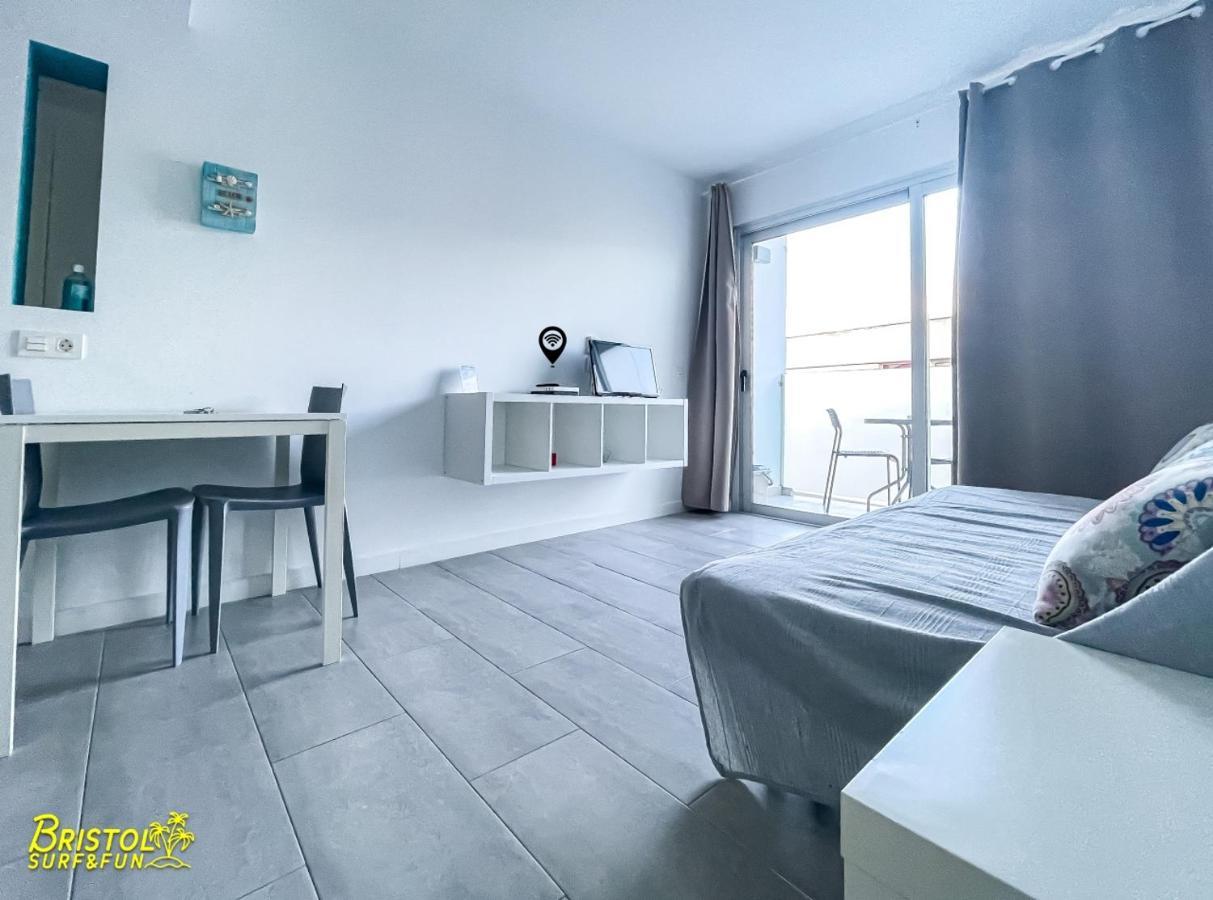 B-Rent Bristol Beach Surf & Fun Corralejo Buitenkant foto